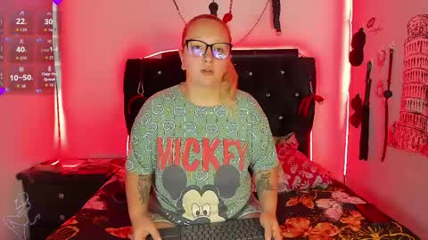 SHARON  KATIEE online show from April 19, 3:33 pm