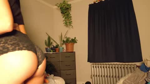 Snapshot of katieericson13 chatting on January 9, 1:39 am Kate online show from January 9, 1:39 am