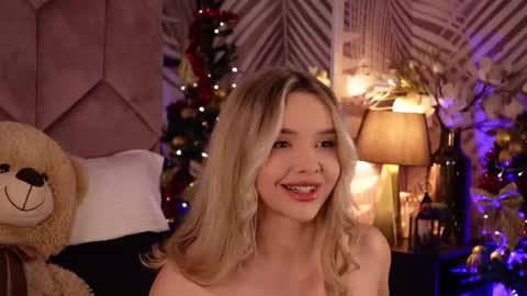 KatJolie online show from December 13, 7:53 pm