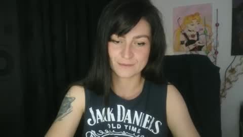 Snapshot of katlopez19 chatting on December 10, 12:06 am katalina online show from December 10, 12:06 am