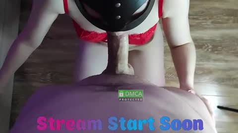 Snapshot of katrin022 chatting on March 1, 9:51 am katrin022 online show from March 1, 9:51 am