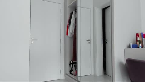 Katrin online show from February 14, 4:59 pm