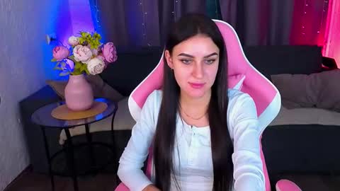 Snapshot of katrin_mur chatting on November 5, 1:11 pm Katrin online show from November 5, 1:11 pm