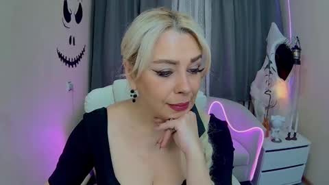 katrinacharm online show from October 23, 6:56 am