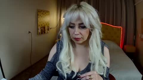 katrinacharm online show from January 18, 7:39 pm