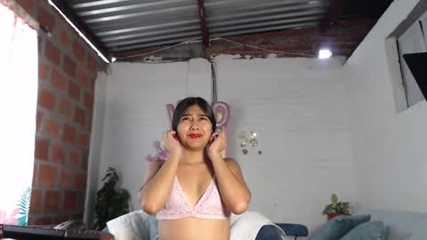 Snapshot of katrushca24 chatting on February 21, 1:56 pm kat online show from February 21, 1:56 pm