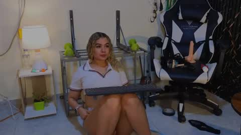 Katt  online show from June 21, 4:48 am