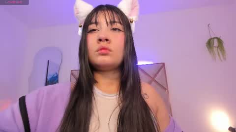 Snapshot of katt_lover chatting on June 27, 3:00 am michell online show from June 27, 3:00 am