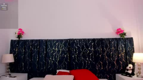 Snapshot of katte_landerr chatting on June 6, 11:37 am Katte online show from June 6, 11:37 am