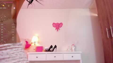 Snapshot of katted_ chatting on December 11, 2:33 pm katte online show from December 11, 2:33 pm