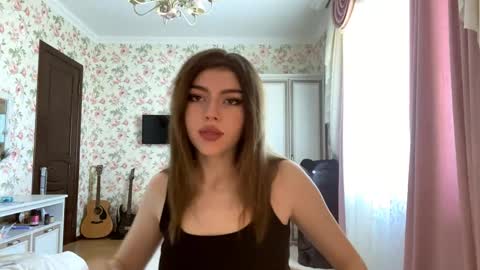 Snapshot of kattiemichelson chatting on May 10, 9:25 am Molly online show from May 10, 9:25 am