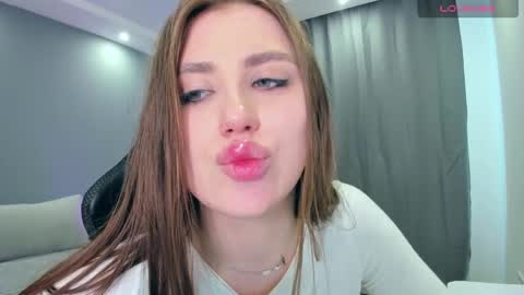 Snapshot of katty4sue chatting on February 25, 12:24 pm Katty4Sue online show from February 25, 12:24 pm