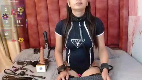 Snapshot of katty_berry_ chatting on May 16, 8:18 pm Arianna online show from May 16, 8:18 pm