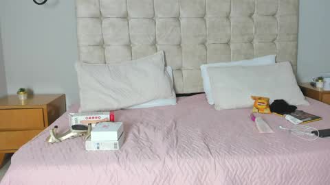 katty_cute19 online show from April 2, 1:20 pm