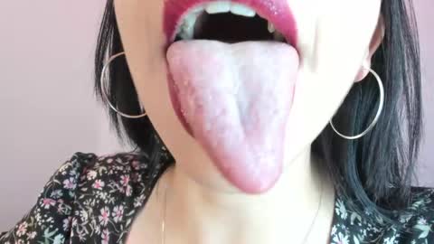 Snapshot of katty_mouth chatting on June 2, 6:10 pm Katty online show from June 2, 6:10 pm