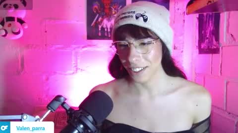 Snapshot of kattycat_ chatting on December 3, 2:52 am kattycat_ online show from December 3, 2:52 am