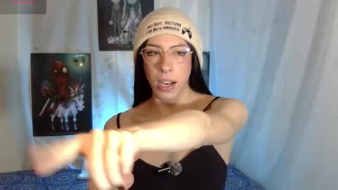 Snapshot of kattycat_ chatting on January 14, 5:35 am kattycat_ online show from January 14, 5:35 am