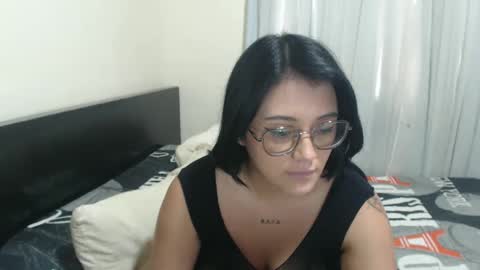 Snapshot of katy_bello chatting on February 2, 7:46 pm katy online show from February 2, 7:46 pm