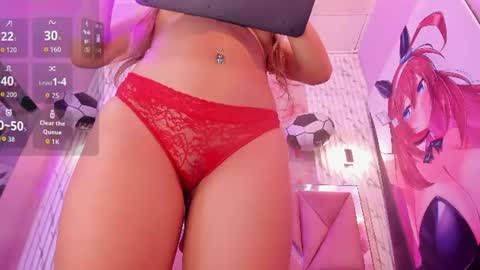 Snapshot of katy_bennet chatting on July 6, 3:03 pm katy_bennet online show from July 6, 3:03 pm
