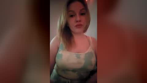 Snapshot of katy_brie chatting on July 17, 3:46 am Katy Brie online show from July 17, 3:46 am
