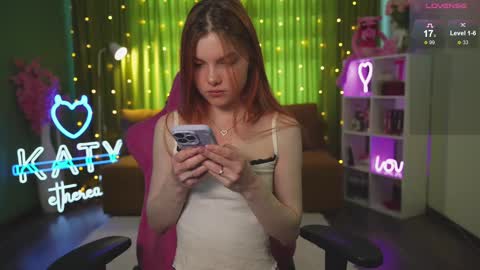 Katy      -    online show from March 9, 4:05 am