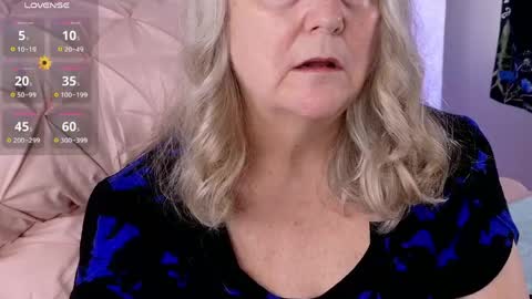 Snapshot of katy_nicole chatting on May 22, 6:57 pm katy_nicole online show from May 22, 6:57 pm