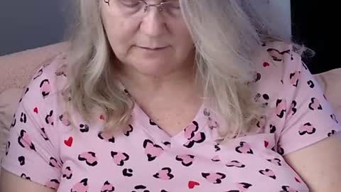 Snapshot of katy_nicole chatting on June 8, 7:03 pm katy_nicole online show from June 8, 7:03 pm