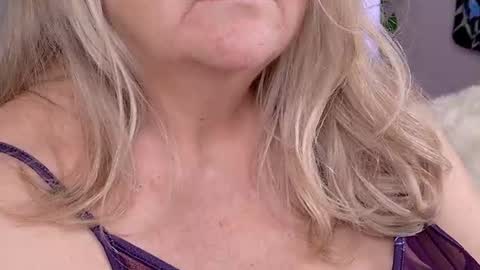 katy_nicole online show from July 25, 1:47 am