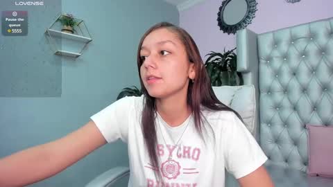 Snapshot of katy_sweet19 chatting on January 12, 11:07 am Katy online show from January 12, 11:07 am
