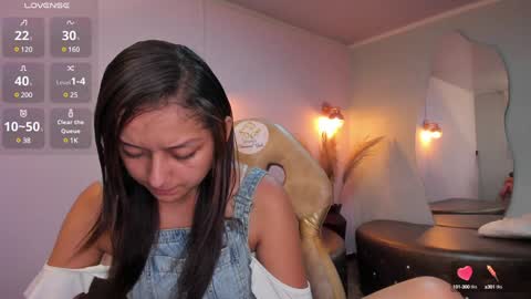 Snapshot of katy_sweet19 chatting on January 15, 12:41 am Katy online show from January 15, 12:41 am