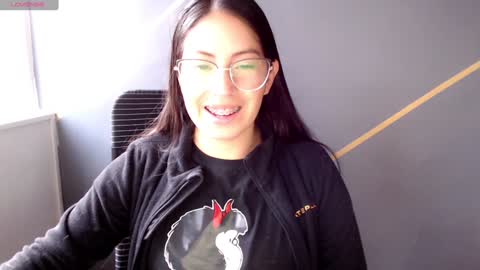 Snapshot of katybelladonna chatting on December 12, 11:18 am KATY online show from December 12, 11:18 am