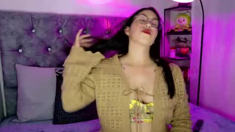 Snapshot of katybelladonna chatting on June 20, 2:47 am KATY online show from June 20, 2:47 am