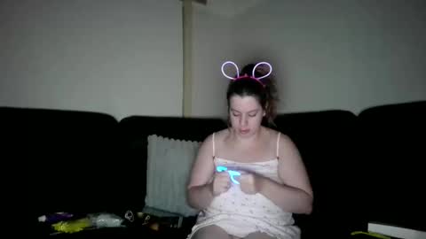 Snapshot of katykat15 chatting on December 31, 3:31 pm Jemima Marie online show from December 31, 3:31 pm