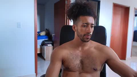 Snapshot of kaurilop chatting on December 28, 7:54 pm Kauri Lop online show from December 28, 7:54 pm