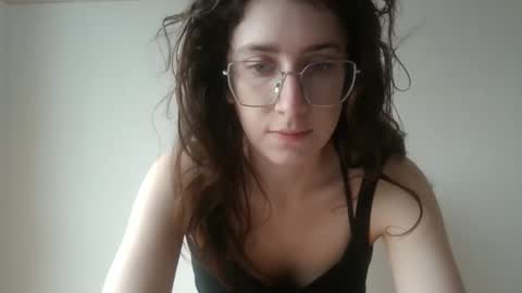 Snapshot of kawaii_snowflake chatting on February 10, 9:24 am kawaii snowflake online show from February 10, 9:24 am
