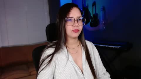 Snapshot of kay_avrill chatting on April 30, 6:36 pm Kay online show from April 30, 6:36 pm