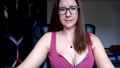 Snapshot of kayalips chatting on December 4, 8:12 am KayaLips online show from December 4, 8:12 am