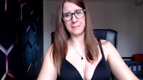 Snapshot of kayalips chatting on December 10, 11:22 am KayaLips online show from December 10, 11:22 am