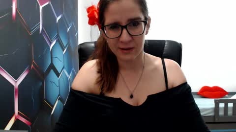 Snapshot of kayalips chatting on January 1, 3:14 pm KayaLips online show from January 1, 3:14 pm