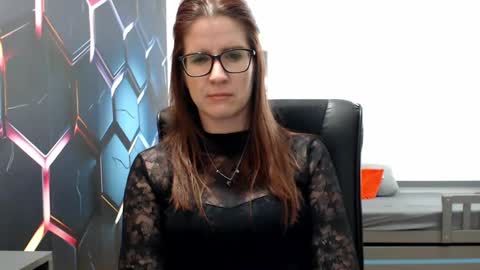 Snapshot of kayalips chatting on February 24, 4:36 pm KayaLips online show from February 24, 4:36 pm