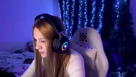 Amia online show from February 13, 5:42 pm