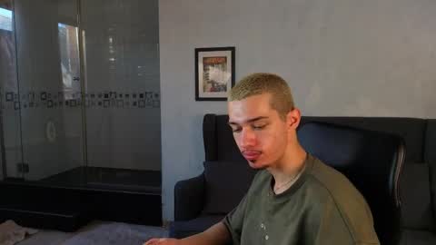 KaydenDrew online show from April 6, 4:46 am