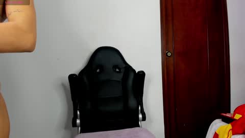 Snapshot of kayla_batista01 chatting on December 18, 2:38 pm KAYLA BATISTA online show from December 18, 2:38 pm