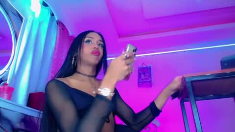 Snapshot of kayla_sexx chatting on July 5, 1:01 am kayla_sexx online show from July 5, 1:01 am