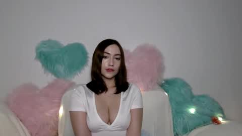 Snapshot of kaylabeautykiss chatting on May 5, 6:27 pm kayla online show from May 5, 6:27 pm