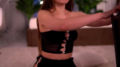 kaylabray online show from February 11, 5:23 am