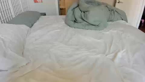 Kayla Cruise online show from September 8, 2:16 pm