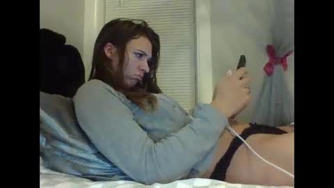 Snapshot of kaylaelizabeth97 chatting on November 8, 4:01 am kaylaelizabeth97 online show from November 8, 4:01 am