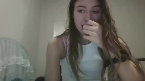 kaylaelizabeth97 online show from April 16, 3:40 am