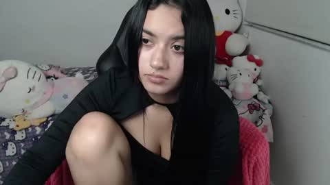 Snapshot of kaylak18x chatting on July 25, 4:43 am Kayla online show from July 25, 4:43 am